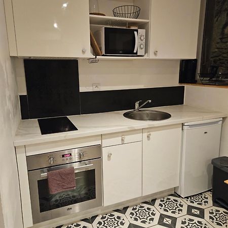Maison De Village Meublee Avec Terrasse Donzere Екстер'єр фото